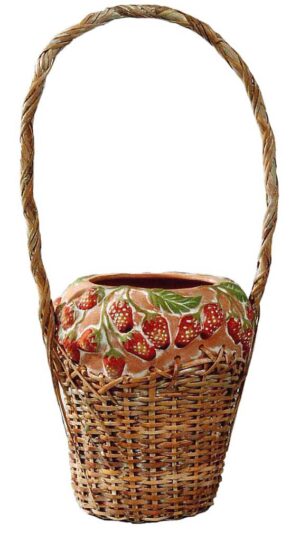 Cesta de cerámica y mimbre con fresas