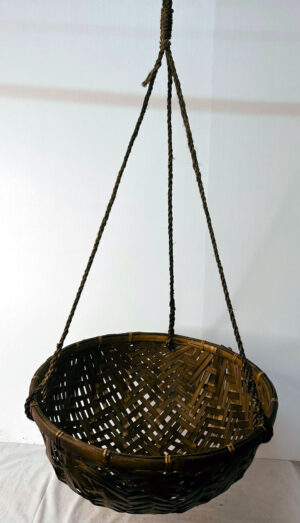 Cesta/macetero colgante de bambú y cuerda